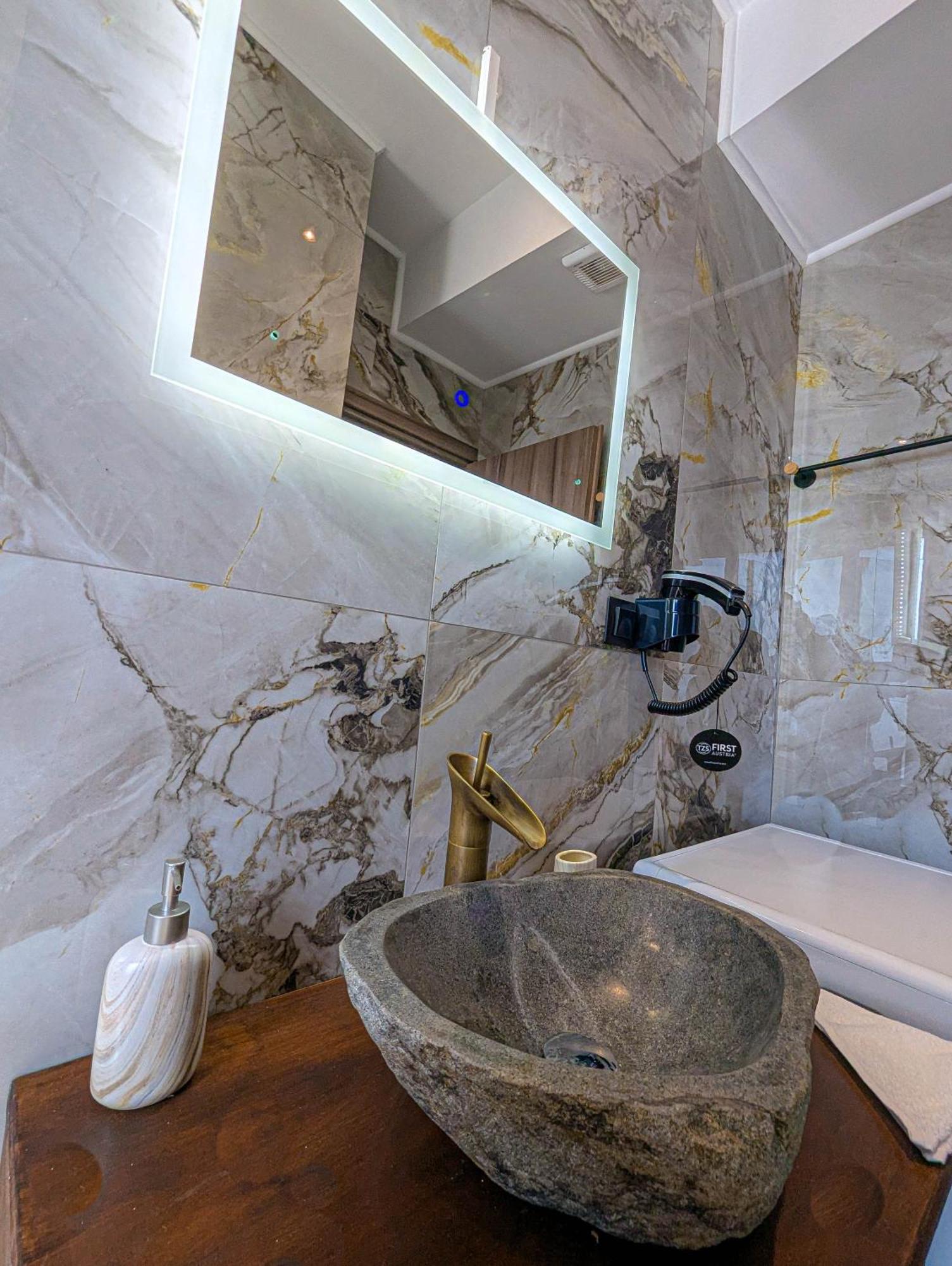 Ionian Pearl Apartments And Suites Corfu  Luaran gambar